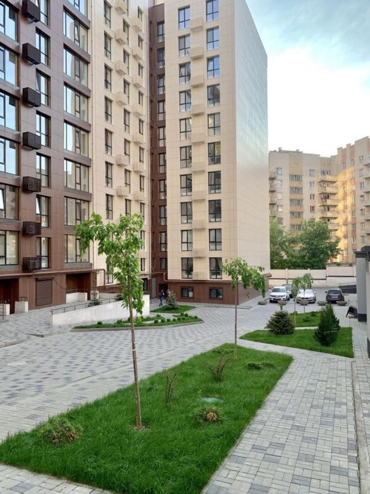 Apartment New Building In Center 第聂伯罗彼得罗夫斯克 外观 照片