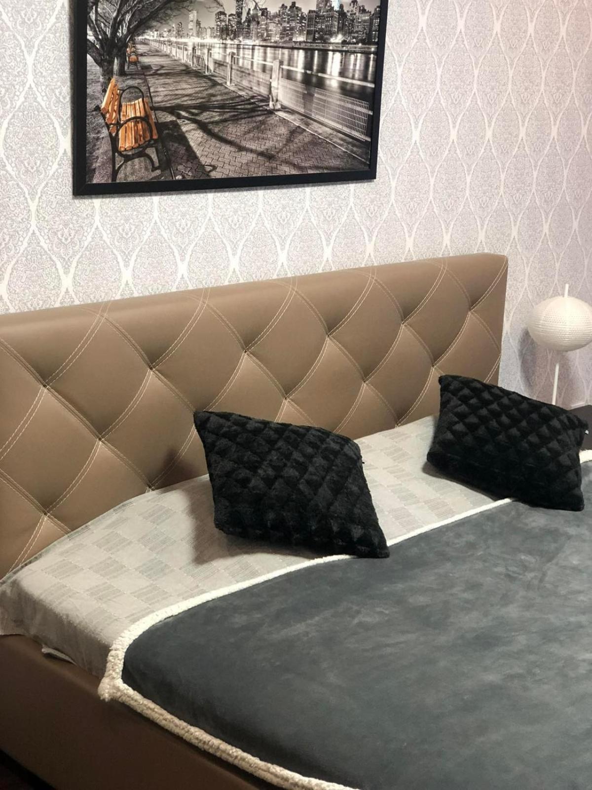Apartment New Building In Center 第聂伯罗彼得罗夫斯克 外观 照片